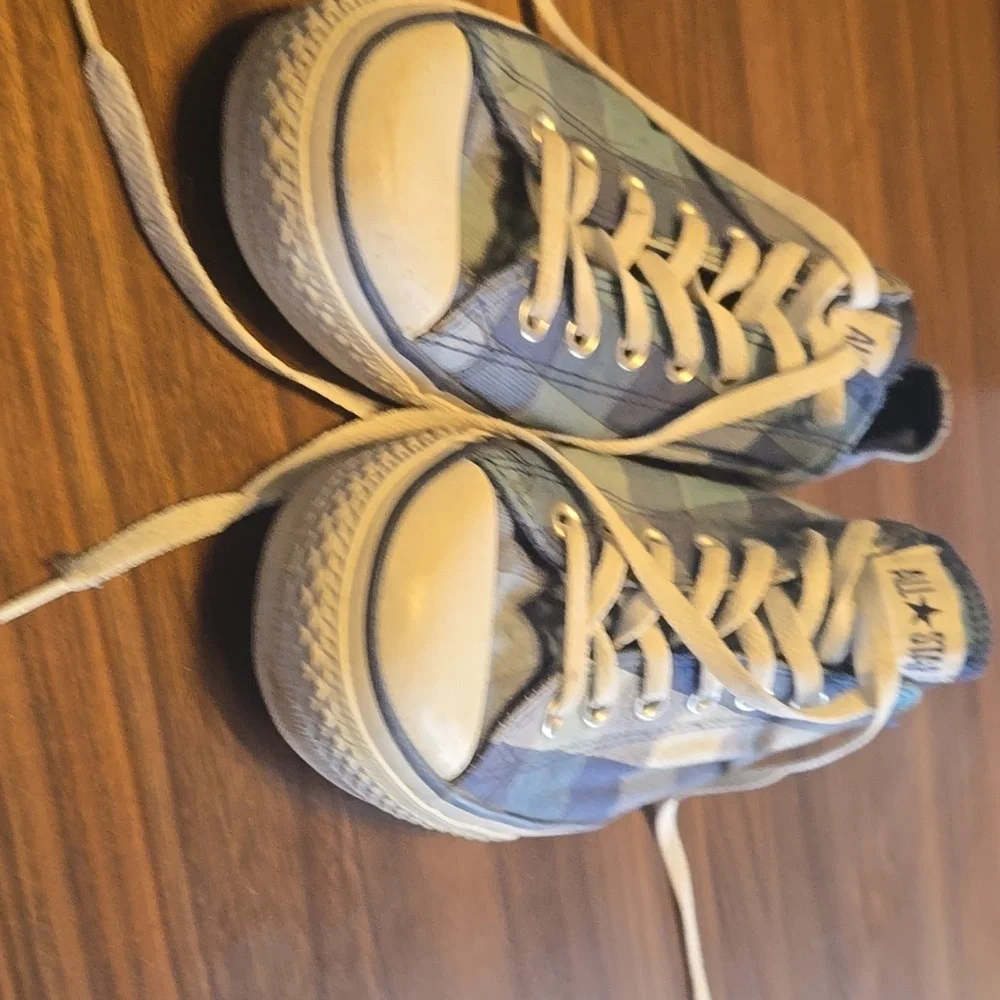 Converse Blue Plaid Athletic Shoes Mens Size 10 Womens Size 12 - Picture 3 of 7